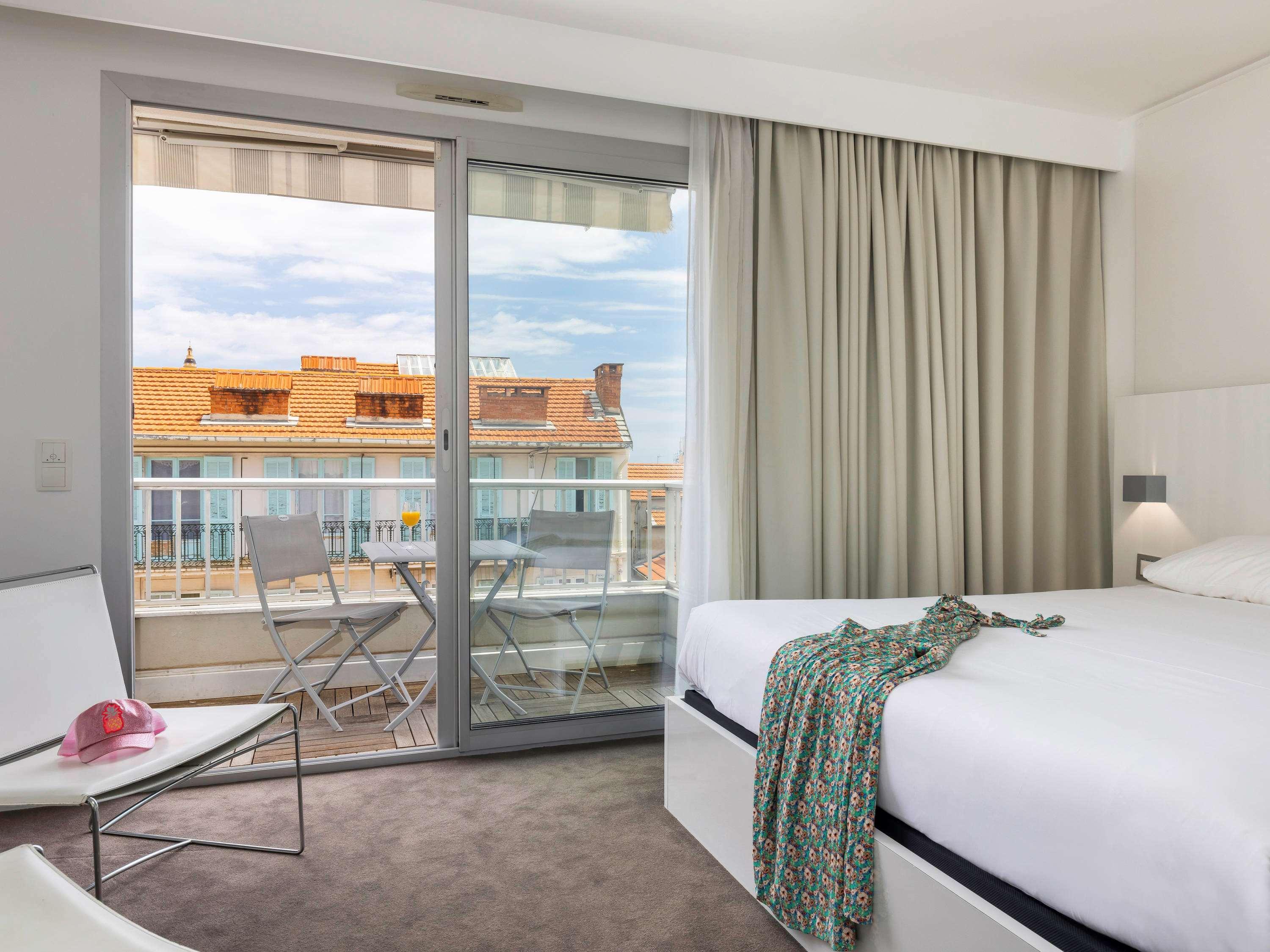 Ibis Styles Menton Centre Hotel Buitenkant foto