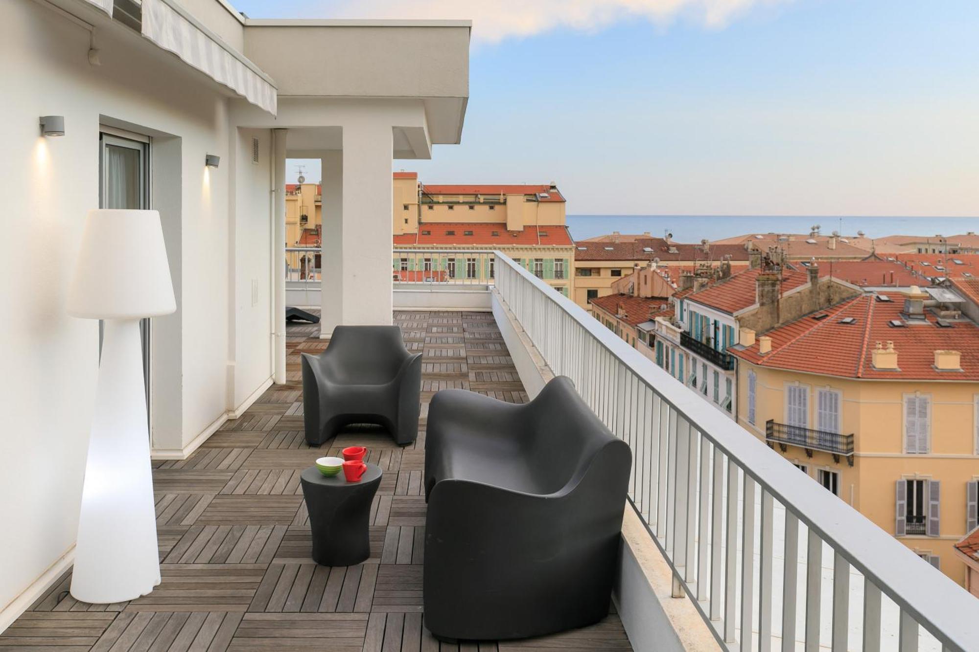 Ibis Styles Menton Centre Hotel Buitenkant foto