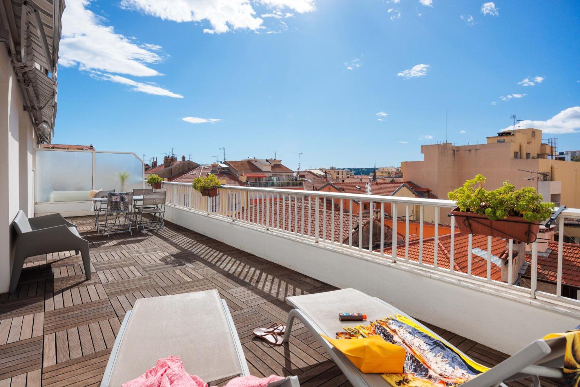 Ibis Styles Menton Centre Hotel Buitenkant foto
