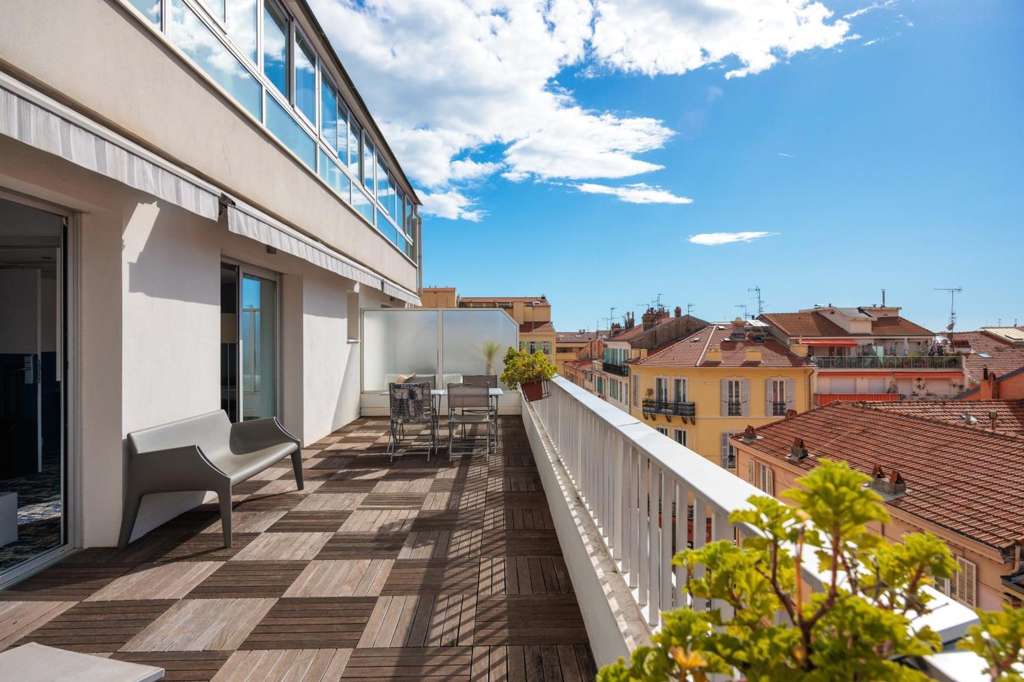 Ibis Styles Menton Centre Hotel Buitenkant foto