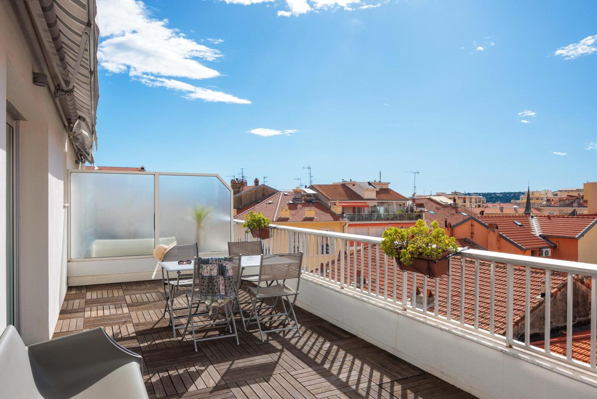 Ibis Styles Menton Centre Hotel Buitenkant foto