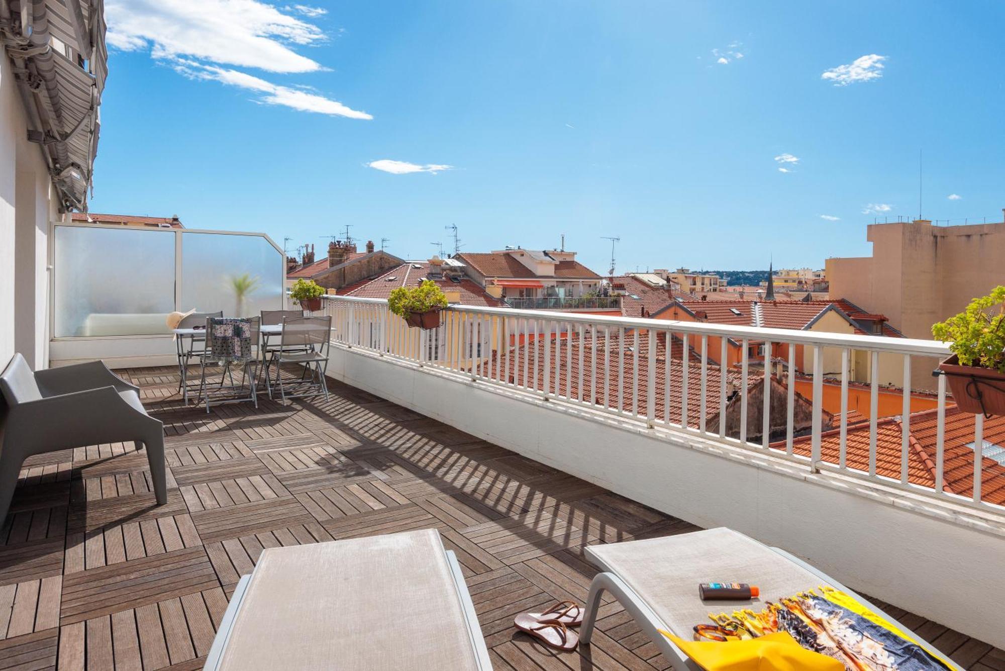 Ibis Styles Menton Centre Hotel Buitenkant foto