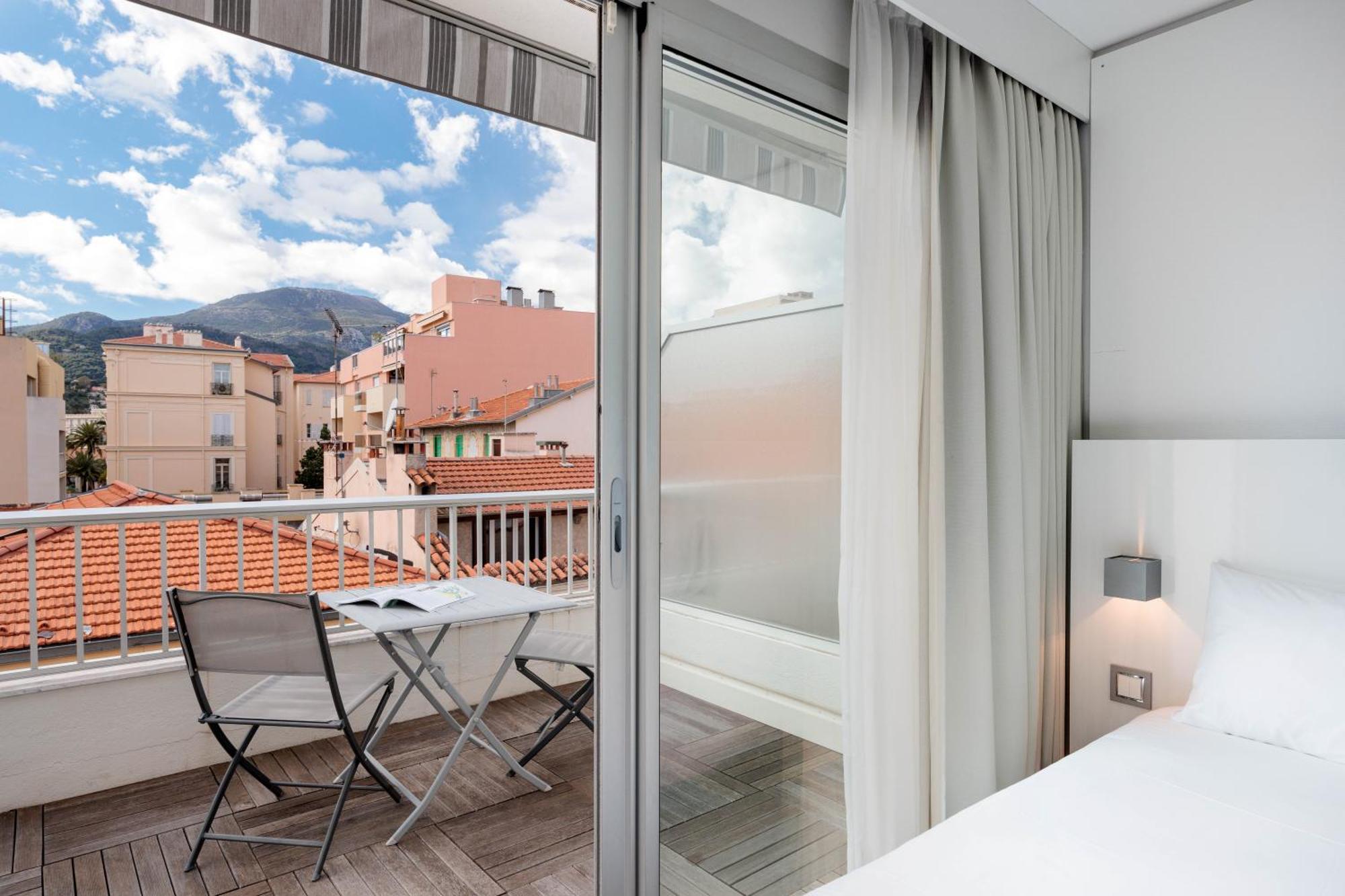 Ibis Styles Menton Centre Hotel Buitenkant foto